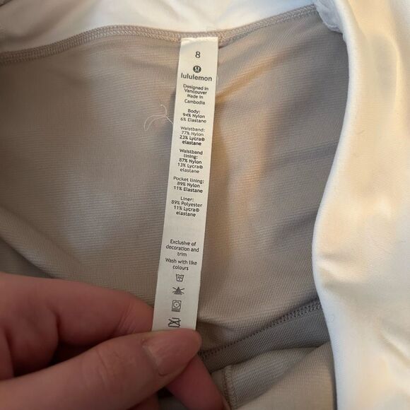 Lululemon White Speed Up Low Rise 2.5” 8 - Picture 2 of 4